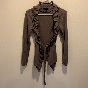 Light brown waterfall front cardigan. Super soft with 40% viscose. Tie belt. M. 
